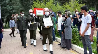 Kıbrıs gazisi son yolculuğuna uğurlandı