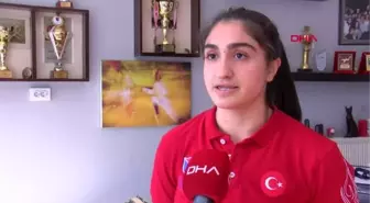 SPOR Milli eskrimci Aleyna Ertürk, yıldızlar epe kategorisinde ilke imza attı