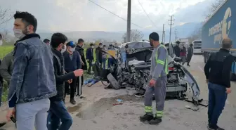 4 kişinin yaralandığı kaza güvenlik kamerasında