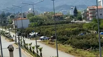 Son dakika haberi... Antalya'da servis minibüsü ile otomobil çarpıştı: 1 ölü, 8 yaralı