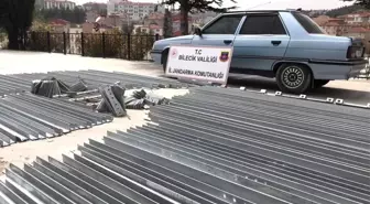 Enerji nakil direklerini çalan hırsızlar yakalandı