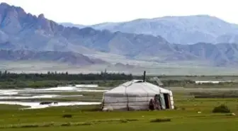 Moğollar Türk mü? Moğollar hangi dine mensup? Moğolların kurucusu ve en önemli hükümdarları kimdir?