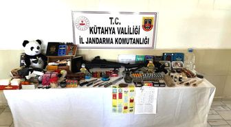 Kütahya'da 'Büyücü' operasyonu: 3 gözaltı
