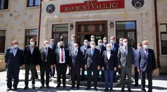 Bakan Karaismailoğlu, Bayburt Valiliği'ni ziyaret etti