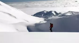 Tahtalı Dağı buz tutkunlarını cezbediyor