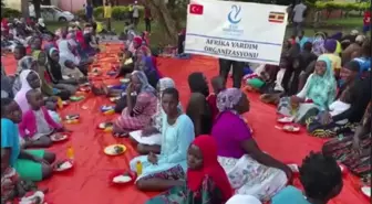 Amasyalı çift düğün yemeklerini Uganda'da ihtiyaç sahiplerine verdi