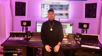 'Farklı tarzlarla harmanlanmış bir rap albümü'