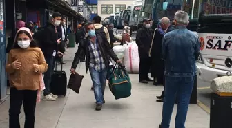 İstanbul'da tam kapanma öncesi otogarda yoğunluk sürüyor