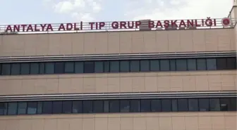 Burdur'da iş yerinde tüfekle öldürülen kadının cenazesi yakınları tarafından morgdan alındı