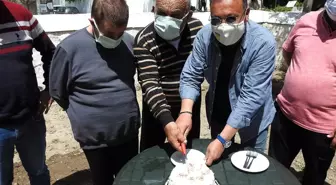 Alaçatıspor 94'ncü yıl pastasını eski futbolcusu Kanco Ahmet ile kesti