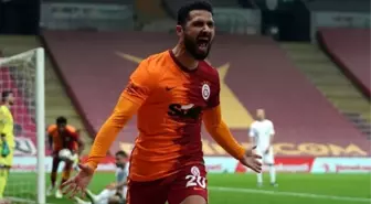 Emre Akbaba, Galatasaray'da kalabilmek için 10 milyon TL'lik indirim yaptı