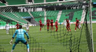 2. Lig: Sakaryaspor: 4 Etimesgut Belediyespor: 2