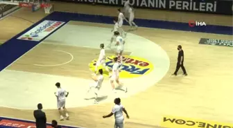 Bursa BŞB Kadın Basketbol Takımı, kupasına kavuştu