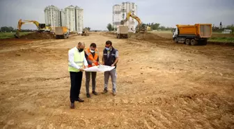 Antalya Büyükşehir Belediyesi içme suyu ve yol çalışmalarını sürdürüyor