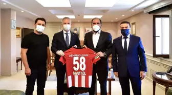 Sivasspor Başkanı Otyakmaz'dan Gaziantep Valisi Davut Gül'e ziyaret