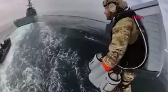 Çanta gibi takılıyor, havada seyahat etmeyi mümkün kılıyor, İngiliz Donanması'ndan 'sırt roketli' tatbikat