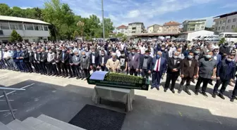 Adapazarı Belediye Başkanı Işıksu'nun babası son yolculuğuna uğurlandı
