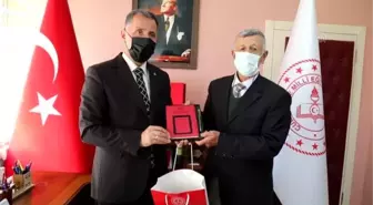 Eğitimcilerden doğasever emekli öğretmene teşekkür belgesi