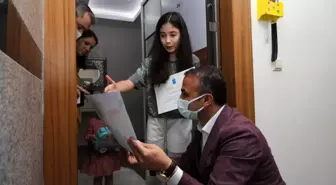 Resim yarışmasında dereceye giren öğrencilere hediye verildi