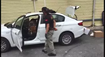 SARIYER'DE TAM KAPANMADA OTOMOBİLİYLE UYUŞTURUCU SATAN ŞÜPHELİ YAKALANDI