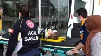 Evin önünde oynayan çocuğa otomobil çarptı