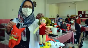 MUŞLU KADINLAR, ATIK MALZEMELERDEN ÇOCUKLAR İÇİN OYUNCAK ÜRETTİ