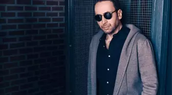 'Sıkıldım' Şarkısını Kim Söylüyor? Ferhat Domurcuk Kimdir?