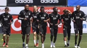 Beşiktaş'a Galatasaray derbisi öncesi peş peşe kötü haberler! 4 isim kadrodan çıkarıldı