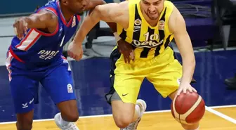 Derbi Anadolu Efes'in