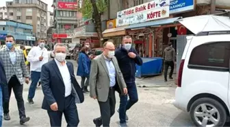 Zonguldak'ta halk pazarı kısıtlamalara uyularak açıldı