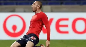 Lille, Burak Yılmaz sayesinde zirvede rakipsiz