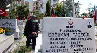 Son dakika... Şehit anneleri Anneler Günü'nü evlatlarının mezarı başında geçirdi