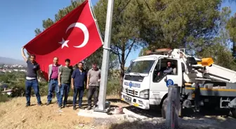 Nazilli Dallıca Mahallesi'ne dev bayrak