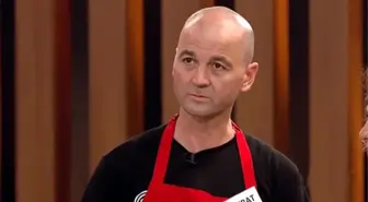 Papağana işkence videosuyla tepki çeken MasterChef Murat, yeni imajıyla gündem oldu