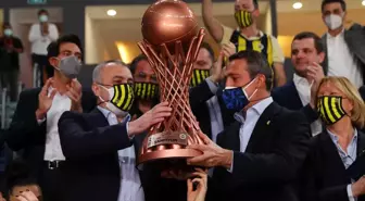 Ali Koç: 'Namağlup şampiyon olduğumuz için daha da fazla mutluyuz'