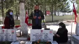 Bayram arifesinde şehitlik ziyaretleri