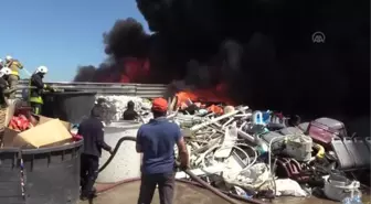 Son dakika haberleri! ÇANAKKALE - Atık toplama merkezinde yangın çıktı (2)