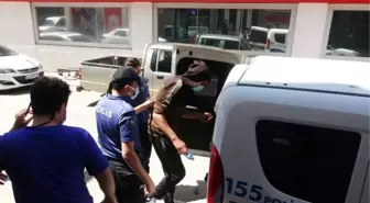 Otelinden hırsızlık yapanı sokakta yakalayıp, polise teslim etti