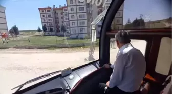 Beypazarı Belediye Başkanı Kaplan, otobüs ile şehir turu yaparak halkın Ramazan Bayramını kutladı