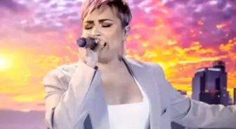 Demi Lovato uzaylılarla ilgili belgesel çekiyor