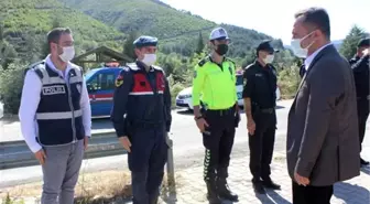 Vali Şentürk, SakaryaBilecik karayolundaki uygulama noktalarına ziyaret