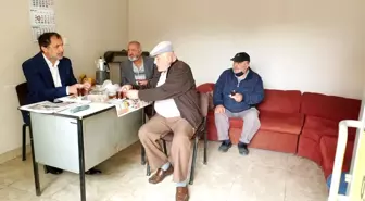 Başkan Şahin sabah çayını taksicilerle içti