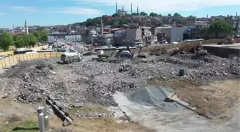 Unkapanı Kavşağı Köprüsünün yıkılması trafik yoğunluğuna yol açtı