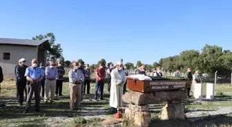 İzmir'de annesi tarafından öldürüldüğü ileri sürülen genç kadın Denizli'de defnedildi