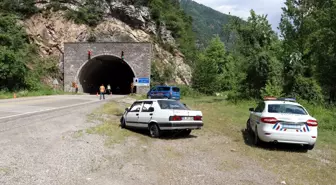 Son dakika! Karabük'te iki otomobil çarpıştı: 1 ölü, 7 yaralı