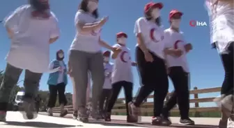 Başkent'teki engelli öğrencilerden anlamlı bayrak yarışı