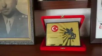 Vali Yerlikaya, Bandırma Vapuru'nun Kaptanı İsmail Hakkı Durusu'nun torununu ziyaret etti