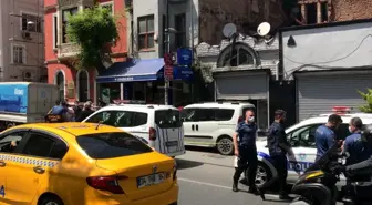 Son dakika haberi! Beyoğlu'nda silahlı saldırı anı kamerada