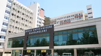 DÜ Hastaneleri Başhekimi Prof. Dr. Akdağ, 'bıçak parası alınıyor' iddiasını yalanladı