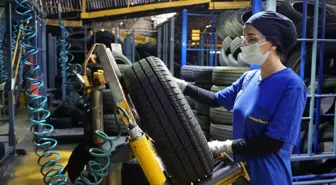 Goodyear'da lastik üretimine kadın eli değdi